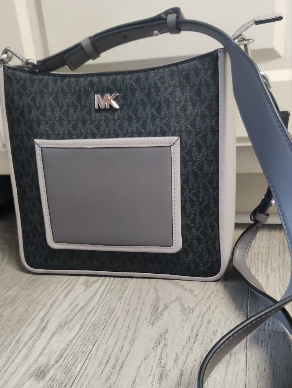 Michael Kors Gray MK Crossbody Bag - Picture 5 of 13